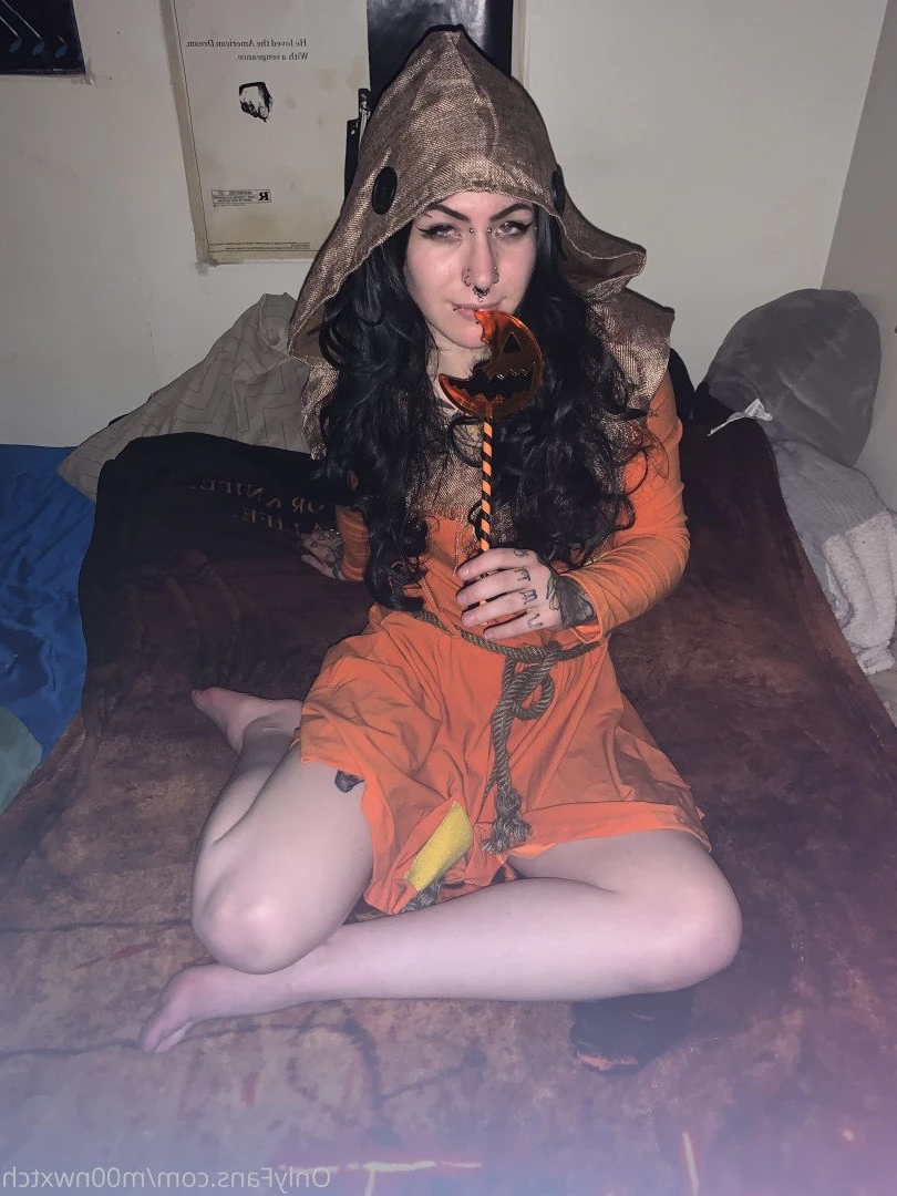 Tay 🌙🖤 [ m00nwxtch ] Onlyfans leaked photo 3084525 on Hotleaks.tv