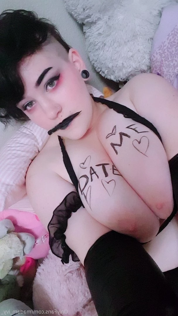 🍃 Madam_Ivy_🍃 [ madam_ivy_ ] Onlyfans leaked photo 3115171 on Hotleaks.tv