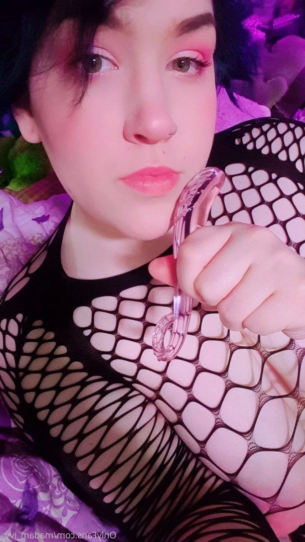 🍃 Madam_Ivy_🍃 [ madam_ivy_ ] Onlyfans leaked photo 3119574 on Hotleaks.tv
