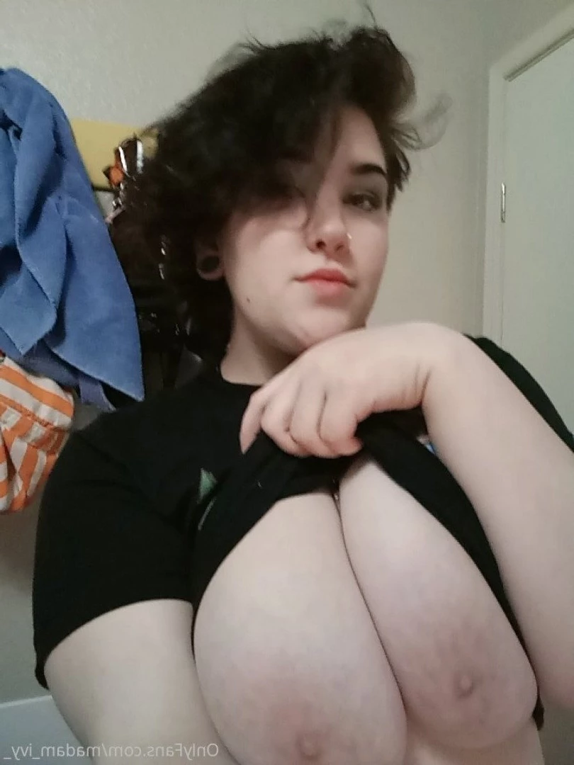 🍃 Madam_Ivy_🍃 [ madam_ivy_ ] Onlyfans leaked photo 3125802 on Hotleaks.tv