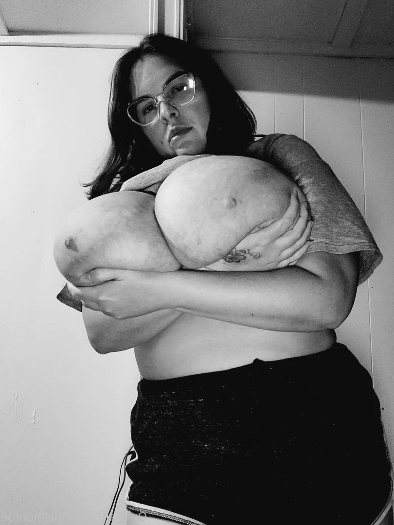 Mal [ malmonroe ] Onlyfans leaked photo 7453377 on Hotleaks.tv