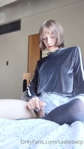 4911003