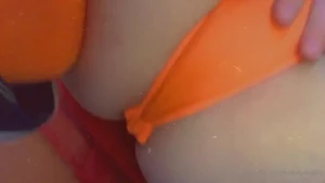 1374131