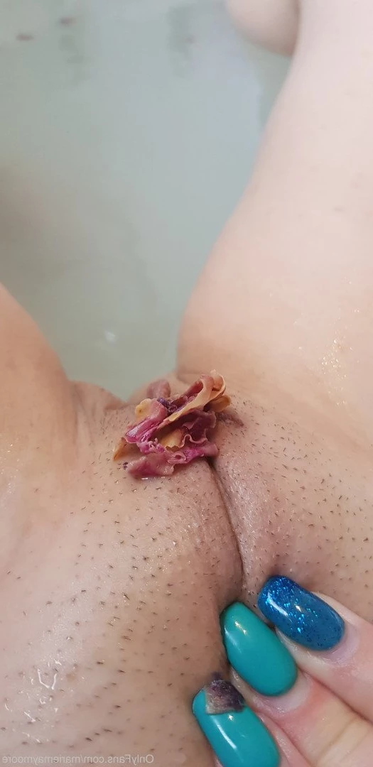 Yorkshire hottie 😈 [ mariemaymoore ] Onlyfans leaked photo 3120344 on Hotleaks.tv