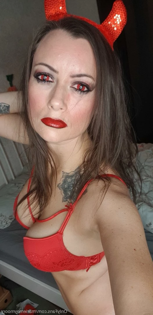 Yorkshire hottie 😈 [ mariemaymoore ] Onlyfans leaked photo 3129264 on Hotleaks.tv