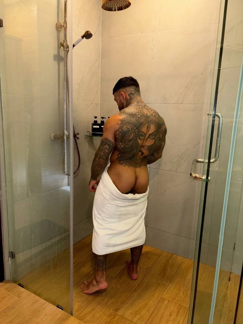MasterUK Free💦 [ masterukfree ] Onlyfans leaked photo 18395847 on Hotleaks.tv