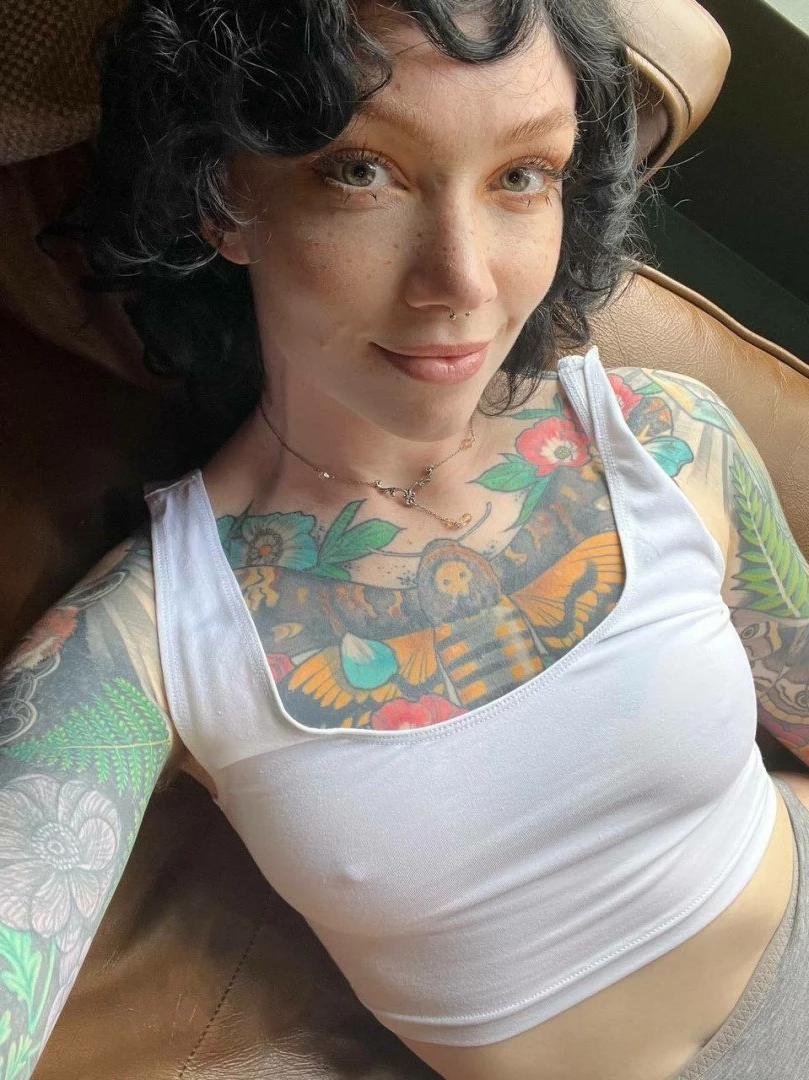 𝓈𝓂𝒶𝓁𝓁 𝓉𝒾𝓉𝓉𝓎 𝕘𝕠𝕥𝕙 𝕘𝕚𝕣𝕝𝕗𝕣𝕚𝕖𝕟𝕕 🦇 [ matildassecret ] Onlyfans leaked photo 3033592 on Hotleaks.tv