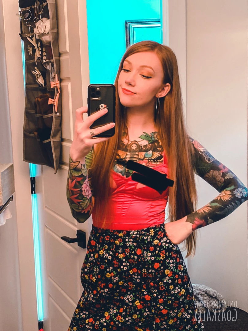 𝓈𝓂𝒶𝓁𝓁 𝓉𝒾𝓉𝓉𝓎 𝕘𝕠𝕥𝕙 𝕘𝕚𝕣𝕝𝕗𝕣𝕚𝕖𝕟𝕕 🦇 [ matildassecret ] Onlyfans leaked photo 10862649 on Hotleaks.tv