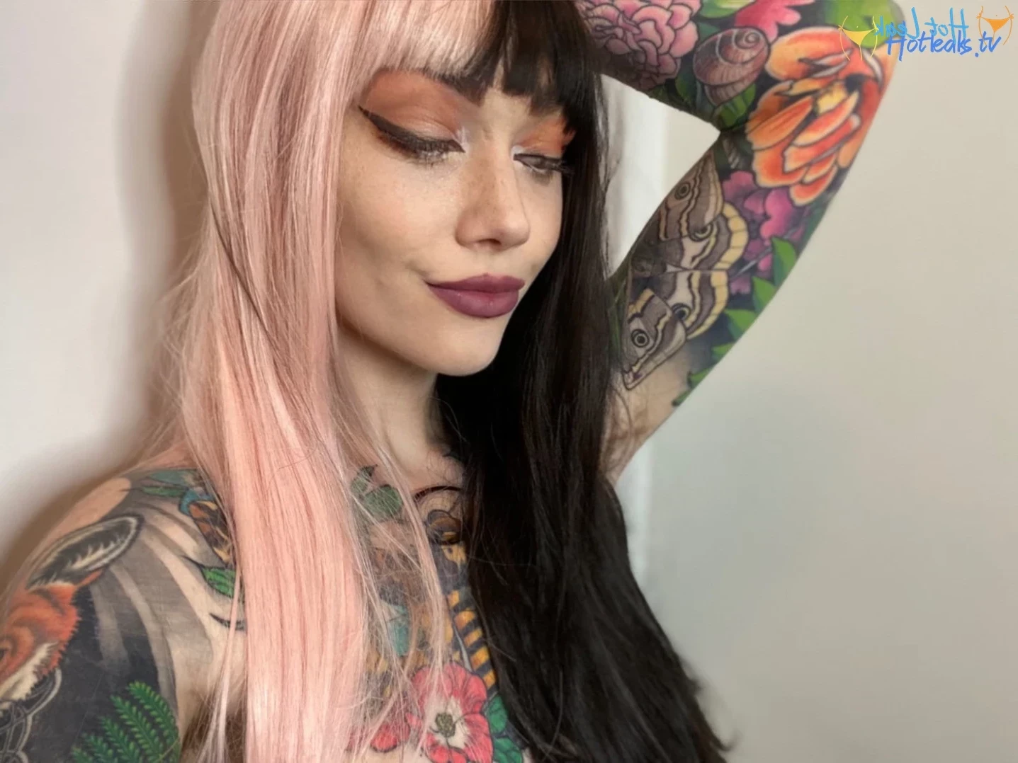 𝓈𝓂𝒶𝓁𝓁 𝓉𝒾𝓉𝓉𝓎 𝕘𝕠𝕥𝕙 𝕘𝕚𝕣𝕝𝕗𝕣𝕚𝕖𝕟𝕕 🦇 [ matildassecret ] Onlyfans leaked photo 10882706 on Hotleaks.tv