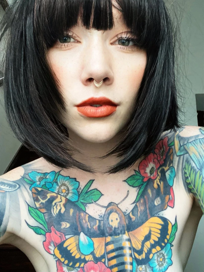 𝓈𝓂𝒶𝓁𝓁 𝓉𝒾𝓉𝓉𝓎 𝕘𝕠𝕥𝕙 𝕘𝕚𝕣𝕝𝕗𝕣𝕚𝕖𝕟𝕕 🦇 [ matildassecret ] Onlyfans leaked photo 11358084 on Hotleaks.tv