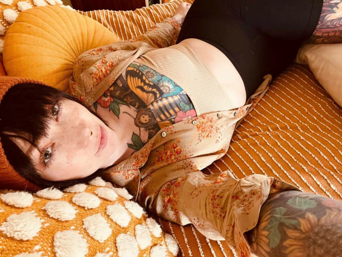 𝓈𝓂𝒶𝓁𝓁 𝓉𝒾𝓉𝓉𝓎 𝕘𝕠𝕥𝕙 𝕘𝕚𝕣𝕝𝕗𝕣𝕚𝕖𝕟𝕕 🦇 [ matildassecret ] Onlyfans leaked photo 11597646 on Hotleaks.tv