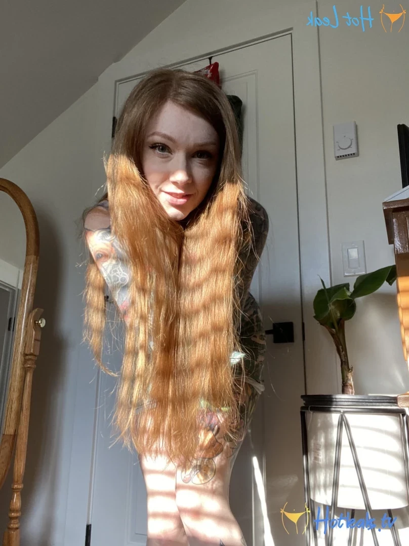 𝓈𝓂𝒶𝓁𝓁 𝓉𝒾𝓉𝓉𝓎 𝕘𝕠𝕥𝕙 𝕘𝕚𝕣𝕝𝕗𝕣𝕚𝕖𝕟𝕕 🦇 [ matildassecret ] Onlyfans leaked photo 11833681 on Hotleaks.tv