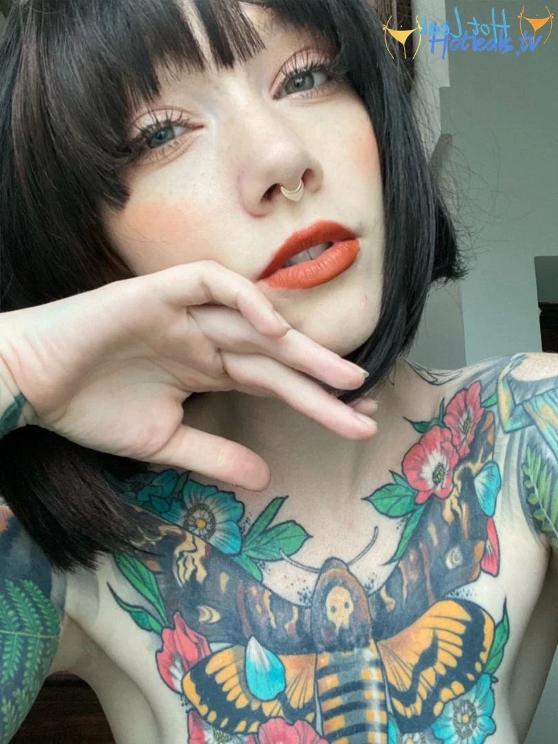 𝓈𝓂𝒶𝓁𝓁 𝓉𝒾𝓉𝓉𝓎 𝕘𝕠𝕥𝕙 𝕘𝕚𝕣𝕝𝕗𝕣𝕚𝕖𝕟𝕕 🦇 [ matildassecret ] Onlyfans leaked photo 12993386 on Hotleaks.tv