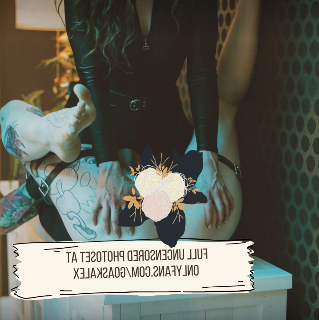 𝓈𝓂𝒶𝓁𝓁 𝓉𝒾𝓉𝓉𝓎 𝕘𝕠𝕥𝕙 𝕘𝕚𝕣𝕝𝕗𝕣𝕚𝕖𝕟𝕕 🦇 [ matildassecret ] Onlyfans leaked photo 12993396 on Hotleaks.tv