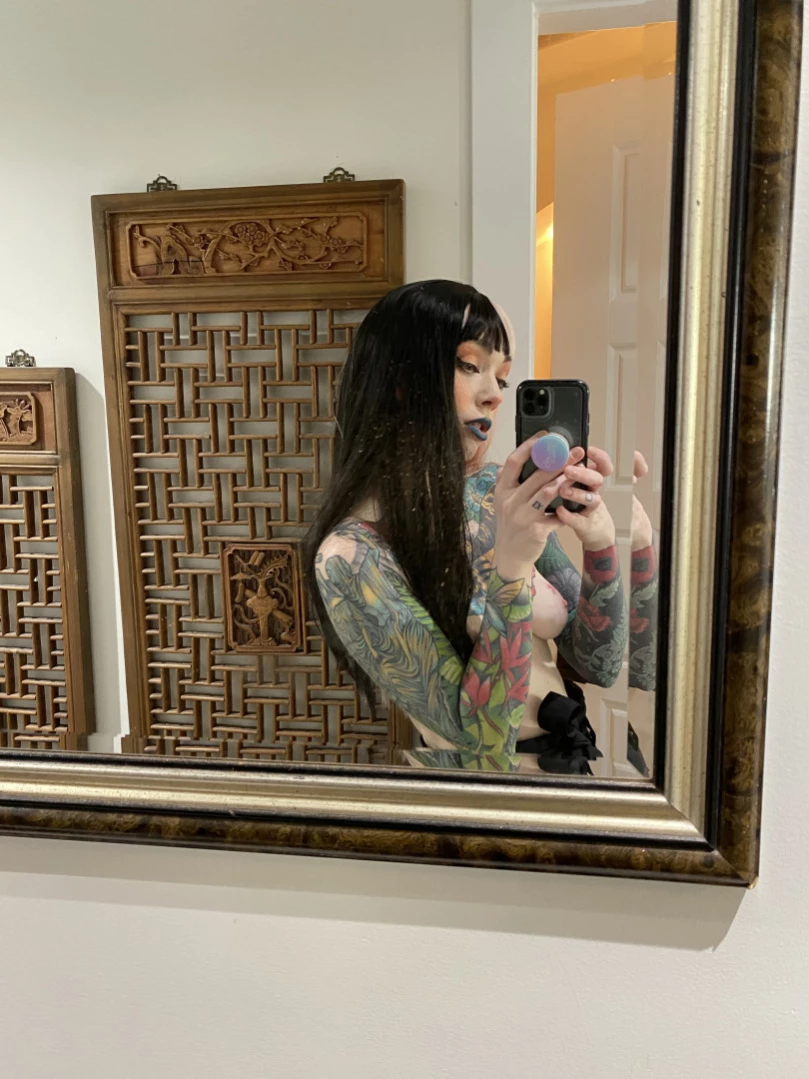 𝓈𝓂𝒶𝓁𝓁 𝓉𝒾𝓉𝓉𝓎 𝕘𝕠𝕥𝕙 𝕘𝕚𝕣𝕝𝕗𝕣𝕚𝕖𝕟𝕕 🦇 [ matildassecret ] Onlyfans leaked photo 13039489 on Hotleaks.tv