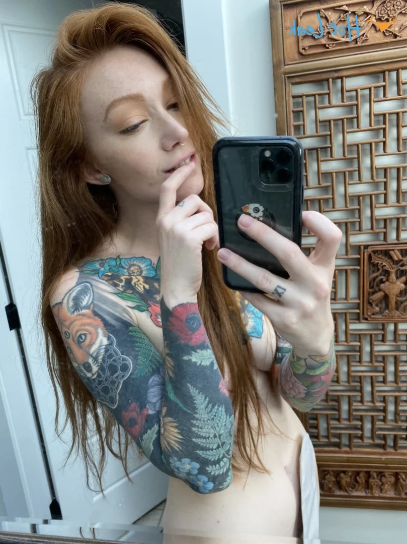 𝓈𝓂𝒶𝓁𝓁 𝓉𝒾𝓉𝓉𝓎 𝕘𝕠𝕥𝕙 𝕘𝕚𝕣𝕝𝕗𝕣𝕚𝕖𝕟𝕕 🦇 [ matildassecret ] Onlyfans leaked photo 13176652 on Hotleaks.tv