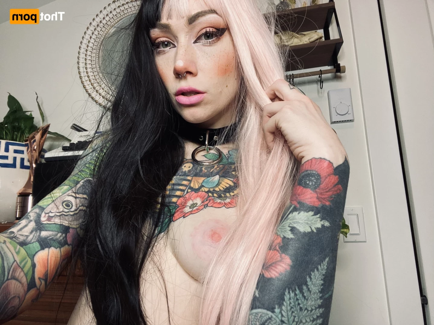 𝓈𝓂𝒶𝓁𝓁 𝓉𝒾𝓉𝓉𝓎 𝕘𝕠𝕥𝕙 𝕘𝕚𝕣𝕝𝕗𝕣𝕚𝕖𝕟𝕕 🦇 [ matildassecret ] Onlyfans leaked photo 13176910 on Hotleaks.tv