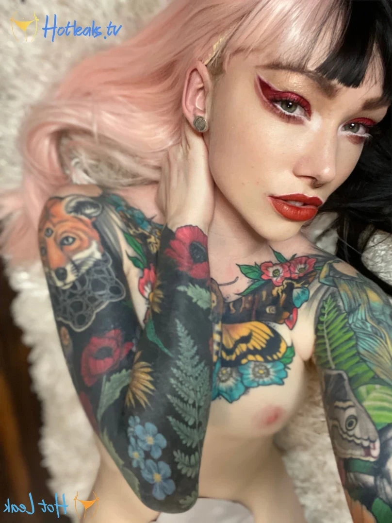 𝓈𝓂𝒶𝓁𝓁 𝓉𝒾𝓉𝓉𝓎 𝕘𝕠𝕥𝕙 𝕘𝕚𝕣𝕝𝕗𝕣𝕚𝕖𝕟𝕕 🦇 [ matildassecret ] Onlyfans leaked photo 13177826 on Hotleaks.tv