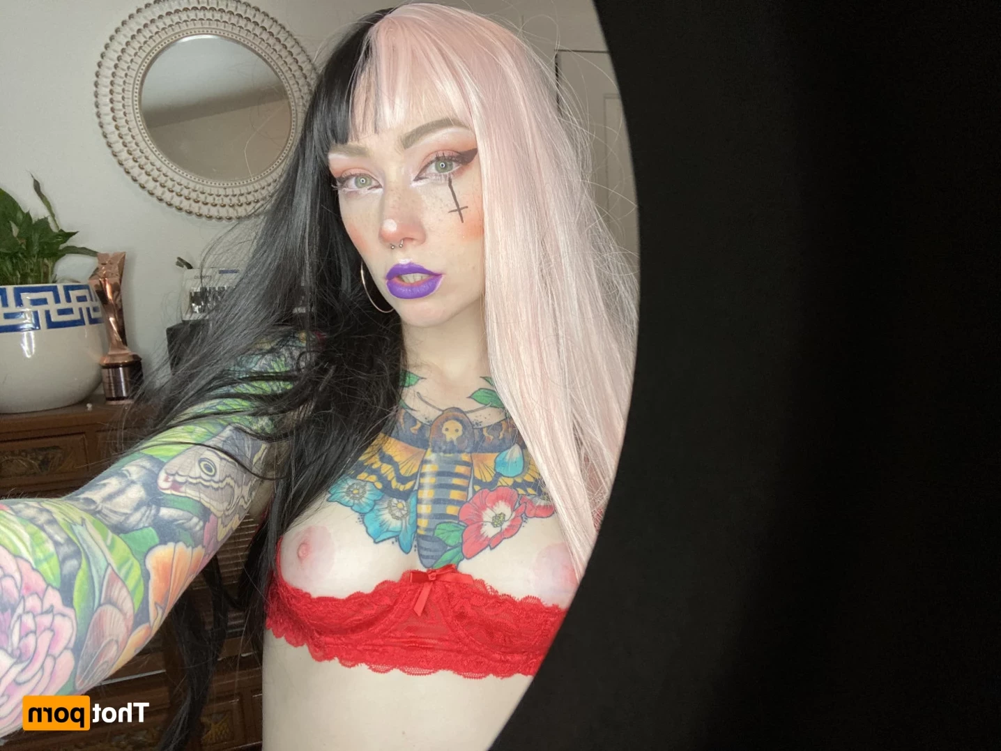 𝓈𝓂𝒶𝓁𝓁 𝓉𝒾𝓉𝓉𝓎 𝕘𝕠𝕥𝕙 𝕘𝕚𝕣𝕝𝕗𝕣𝕚𝕖𝕟𝕕 🦇 [ matildassecret ] Onlyfans leaked photo 13177835 on Hotleaks.tv
