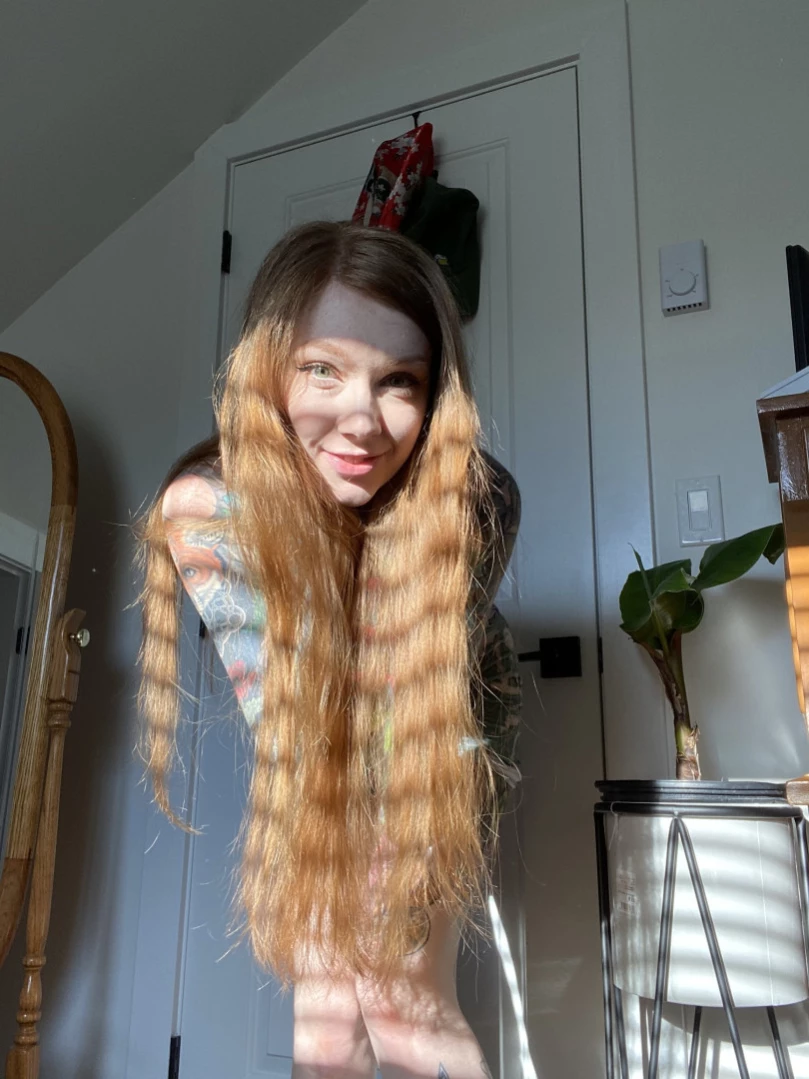 𝓈𝓂𝒶𝓁𝓁 𝓉𝒾𝓉𝓉𝓎 𝕘𝕠𝕥𝕙 𝕘𝕚𝕣𝕝𝕗𝕣𝕚𝕖𝕟𝕕 🦇 [ matildassecret ] Onlyfans leaked photo 13178626 on Hotleaks.tv