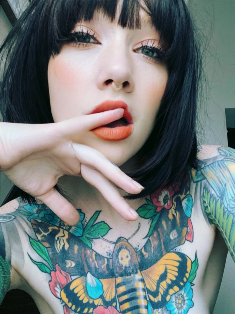 𝓈𝓂𝒶𝓁𝓁 𝓉𝒾𝓉𝓉𝓎 𝕘𝕠𝕥𝕙 𝕘𝕚𝕣𝕝𝕗𝕣𝕚𝕖𝕟𝕕 🦇 [ matildassecret ] Onlyfans leaked photo 13367159 on Hotleaks.tv