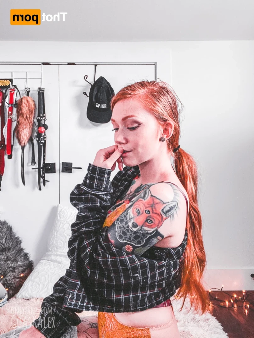𝓈𝓂𝒶𝓁𝓁 𝓉𝒾𝓉𝓉𝓎 𝕘𝕠𝕥𝕙 𝕘𝕚𝕣𝕝𝕗𝕣𝕚𝕖𝕟𝕕 🦇 [ matildassecret ] Onlyfans leaked photo 13402784 on Hotleaks.tv