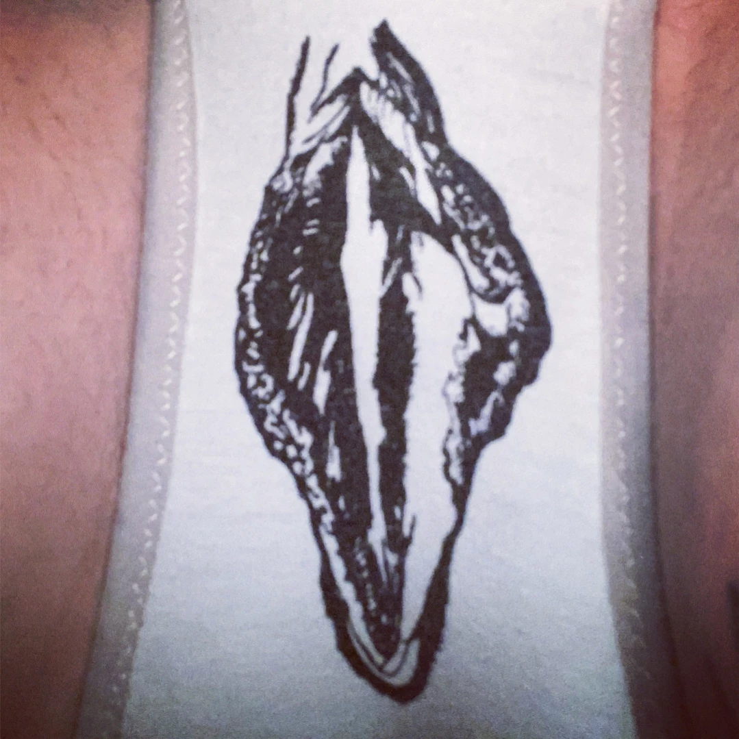 𝓈𝓂𝒶𝓁𝓁 𝓉𝒾𝓉𝓉𝓎 𝕘𝕠𝕥𝕙 𝕘𝕚𝕣𝕝𝕗𝕣𝕚𝕖𝕟𝕕 🦇 [ matildassecret ] Onlyfans leaked photo 13648487 on Hotleaks.tv