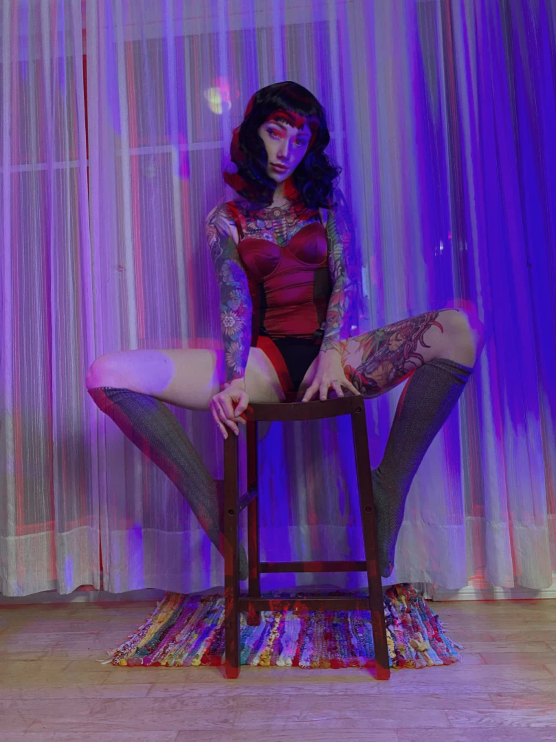 𝓈𝓂𝒶𝓁𝓁 𝓉𝒾𝓉𝓉𝓎 𝕘𝕠𝕥𝕙 𝕘𝕚𝕣𝕝𝕗𝕣𝕚𝕖𝕟𝕕 🦇 [ matildassecret ] Onlyfans leaked photo 14068399 on Hotleaks.tv