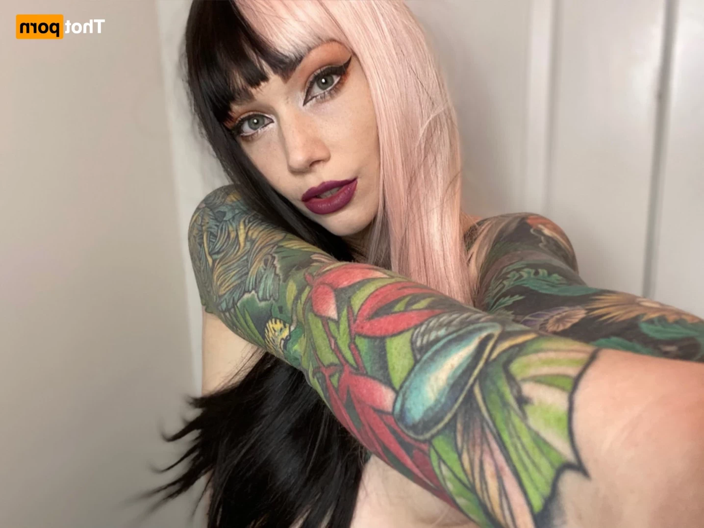 𝓈𝓂𝒶𝓁𝓁 𝓉𝒾𝓉𝓉𝓎 𝕘𝕠𝕥𝕙 𝕘𝕚𝕣𝕝𝕗𝕣𝕚𝕖𝕟𝕕 🦇 [ matildassecret ] Onlyfans leaked photo 15186698 on Hotleaks.tv