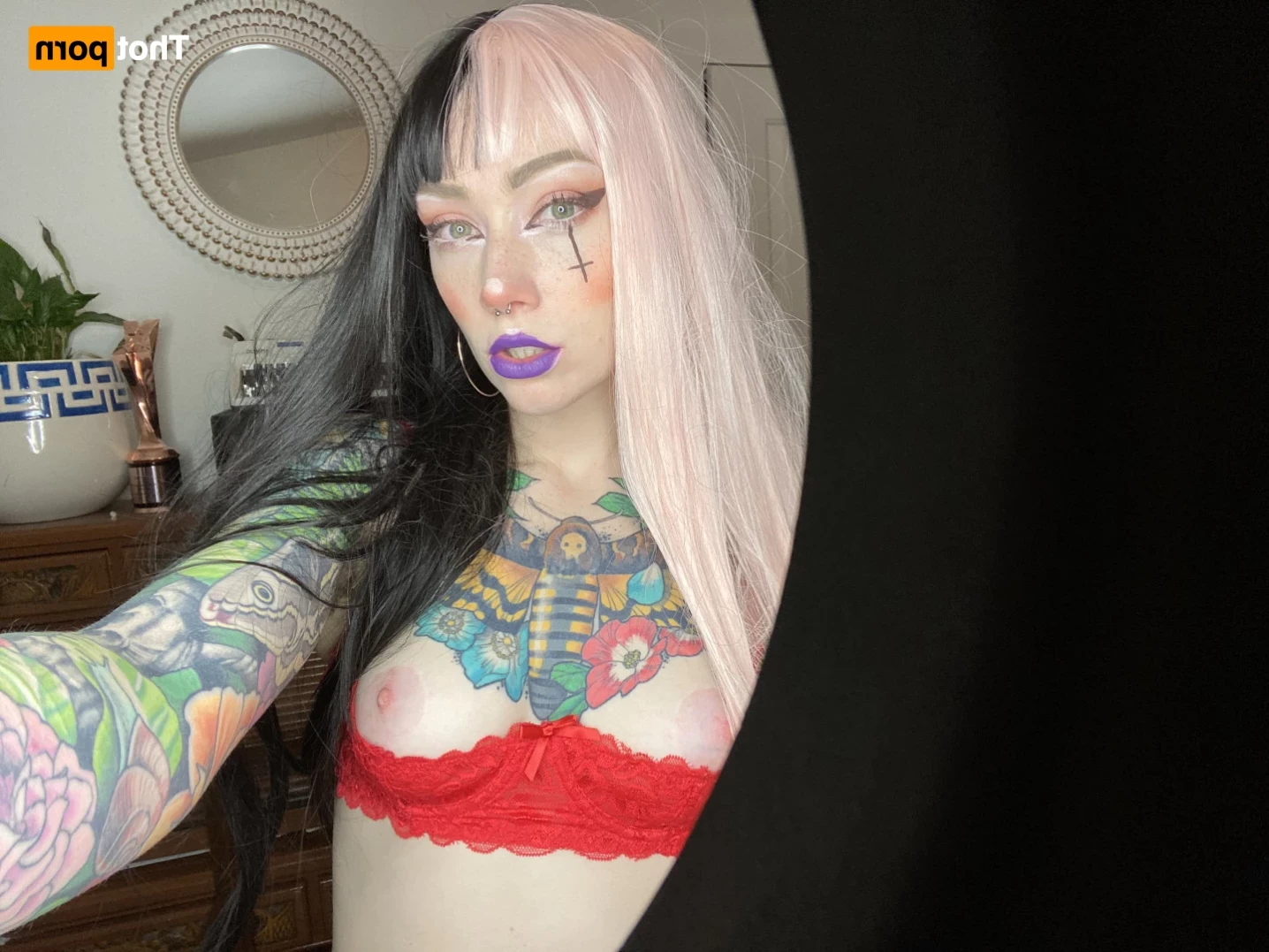 𝓈𝓂𝒶𝓁𝓁 𝓉𝒾𝓉𝓉𝓎 𝕘𝕠𝕥𝕙 𝕘𝕚𝕣𝕝𝕗𝕣𝕚𝕖𝕟𝕕 🦇 [ matildassecret ] Onlyfans leaked photo 15299817 on Hotleaks.tv