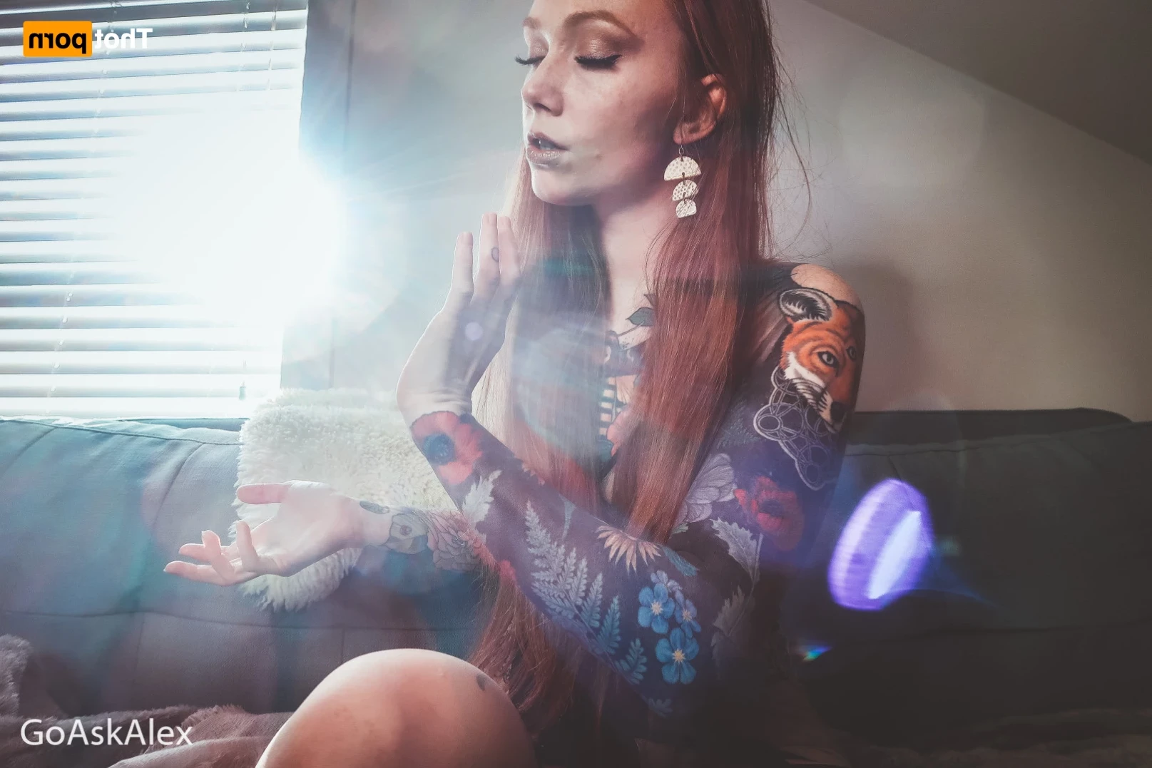 𝓈𝓂𝒶𝓁𝓁 𝓉𝒾𝓉𝓉𝓎 𝕘𝕠𝕥𝕙 𝕘𝕚𝕣𝕝𝕗𝕣𝕚𝕖𝕟𝕕 🦇 [ matildassecret ] Onlyfans leaked photo 15483458 on Hotleaks.tv