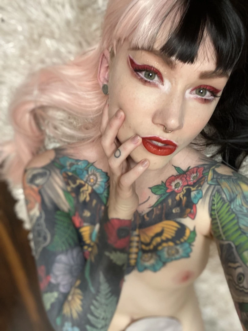 𝓈𝓂𝒶𝓁𝓁 𝓉𝒾𝓉𝓉𝓎 𝕘𝕠𝕥𝕙 𝕘𝕚𝕣𝕝𝕗𝕣𝕚𝕖𝕟𝕕 🦇 [ matildassecret ] Onlyfans leaked photo 15726003 on Hotleaks.tv