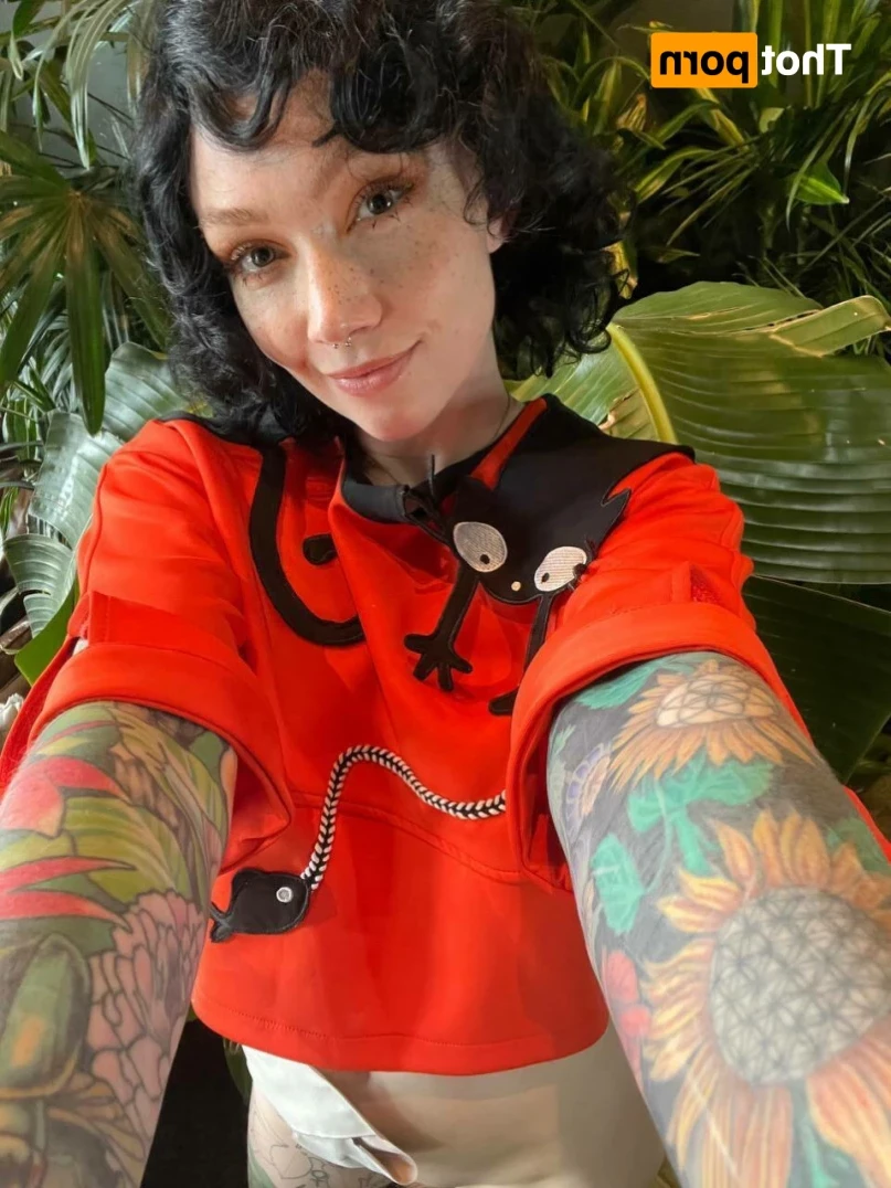 𝓈𝓂𝒶𝓁𝓁 𝓉𝒾𝓉𝓉𝓎 𝕘𝕠𝕥𝕙 𝕘𝕚𝕣𝕝𝕗𝕣𝕚𝕖𝕟𝕕 🦇 [ matildassecret ] Onlyfans leaked photo 15945243 on Hotleaks.tv