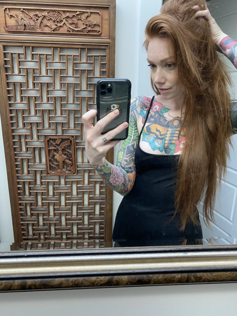 𝓈𝓂𝒶𝓁𝓁 𝓉𝒾𝓉𝓉𝓎 𝕘𝕠𝕥𝕙 𝕘𝕚𝕣𝕝𝕗𝕣𝕚𝕖𝕟𝕕 🦇 [ matildassecret ] Onlyfans leaked photo 16219979 on Hotleaks.tv