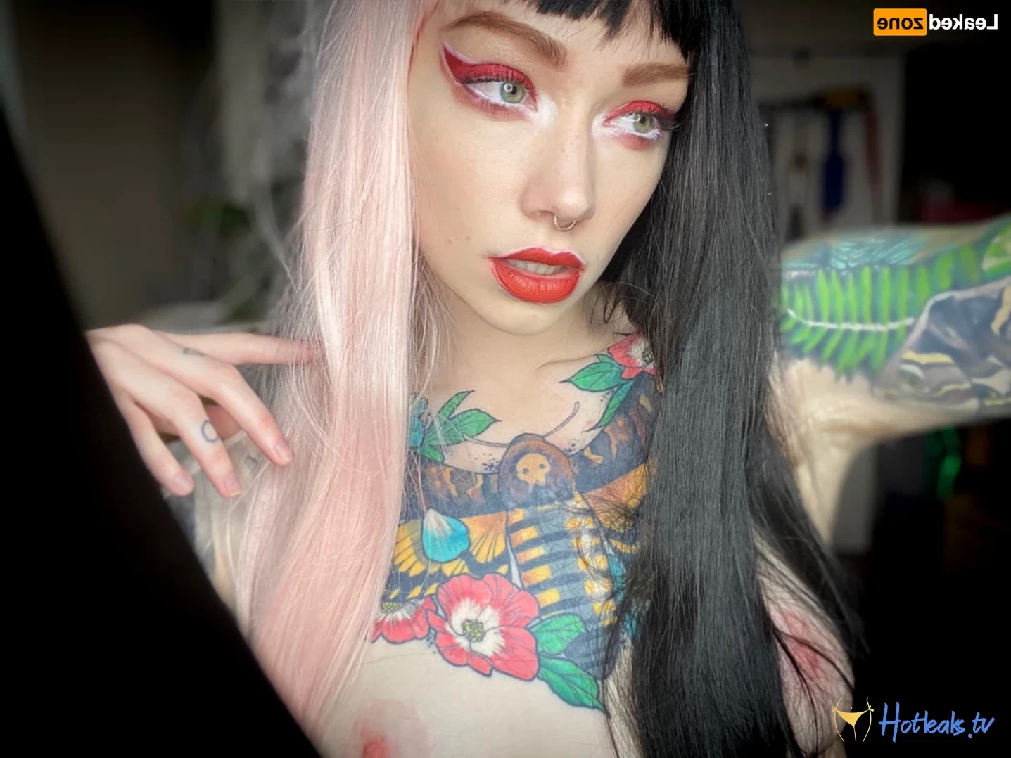 𝓈𝓂𝒶𝓁𝓁 𝓉𝒾𝓉𝓉𝓎 𝕘𝕠𝕥𝕙 𝕘𝕚𝕣𝕝𝕗𝕣𝕚𝕖𝕟𝕕 🦇 [ matildassecret ] Onlyfans leaked photo 16337925 on Hotleaks.tv
