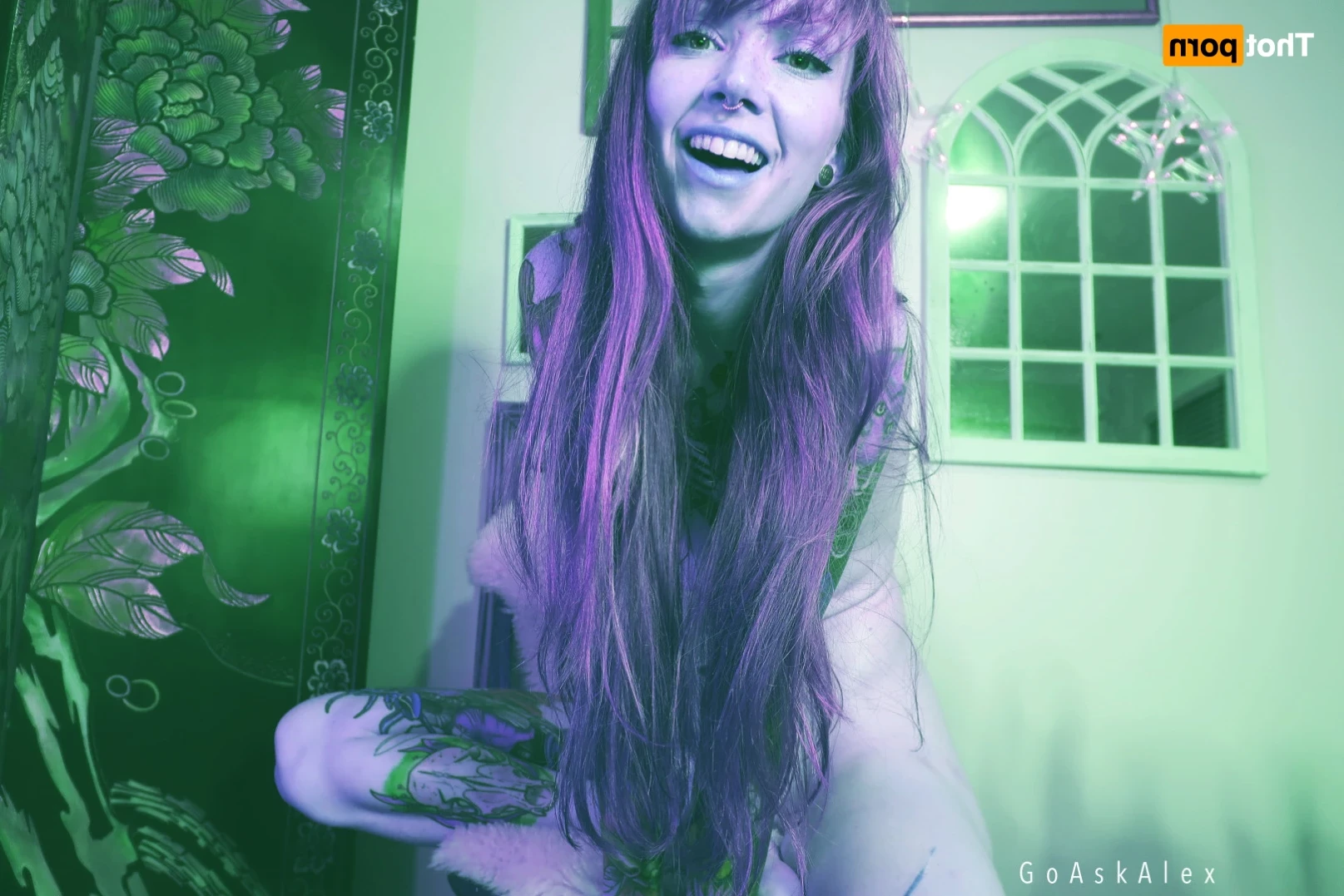 𝓈𝓂𝒶𝓁𝓁 𝓉𝒾𝓉𝓉𝓎 𝕘𝕠𝕥𝕙 𝕘𝕚𝕣𝕝𝕗𝕣𝕚𝕖𝕟𝕕 🦇 [ matildassecret ] Onlyfans leaked photo 16337931 on Hotleaks.tv