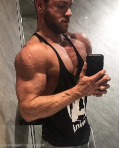 3037438