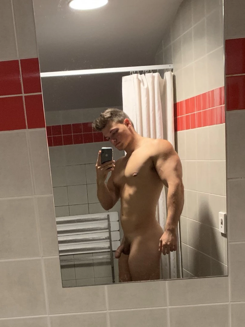 Max Small [ maxsmall ] Onlyfans leaked photo 3089097 on Hotleaks.tv