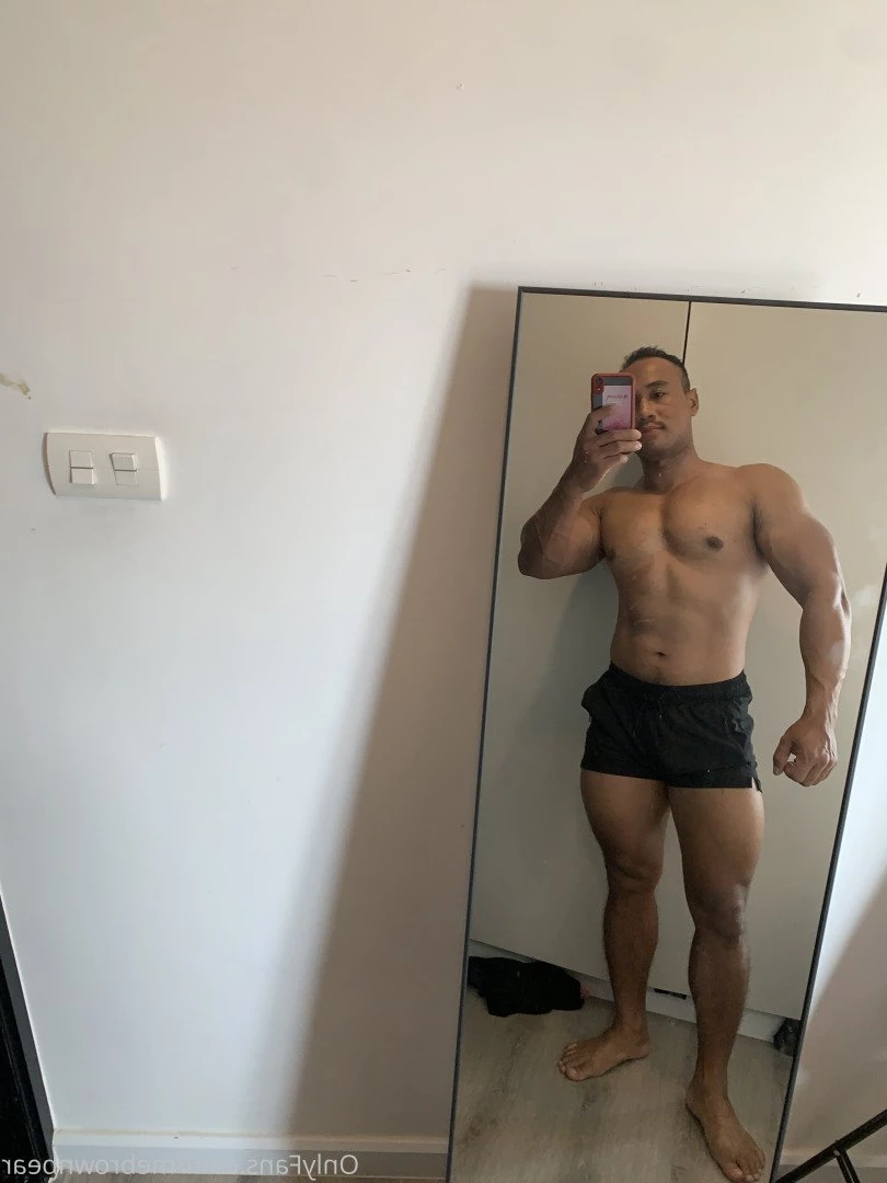 Brownbear [ mebrownbear ] Onlyfans leaked photo 2994565 on Hotleaks.tv