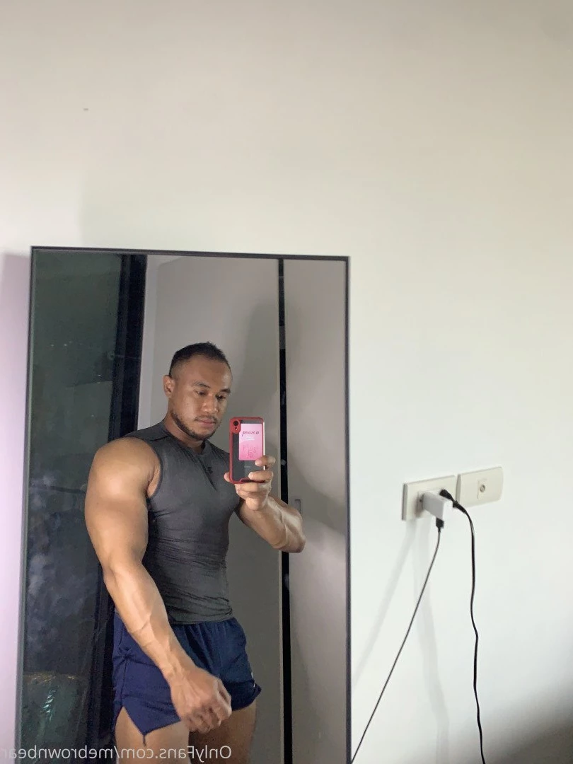 Brownbear [ mebrownbear ] Onlyfans leaked photo 2996113 on Hotleaks.tv