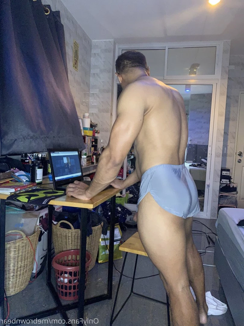 Brownbear [ mebrownbear ] Onlyfans leaked photo 2997693 on Hotleaks.tv