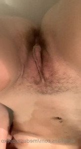 4273422
