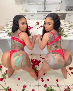 DoubleDoseTwins [ doubledosetwinsxxx ] Onlyfans leaked video 14573874 on Hotleaks.tv