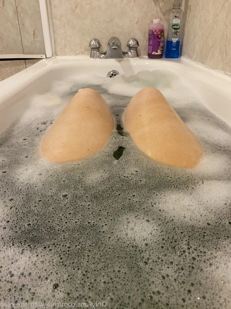 🍑 Mia 🍑 [ mia_with_the_rear ] Onlyfans leaked photo 3072626 on Hotleaks.tv