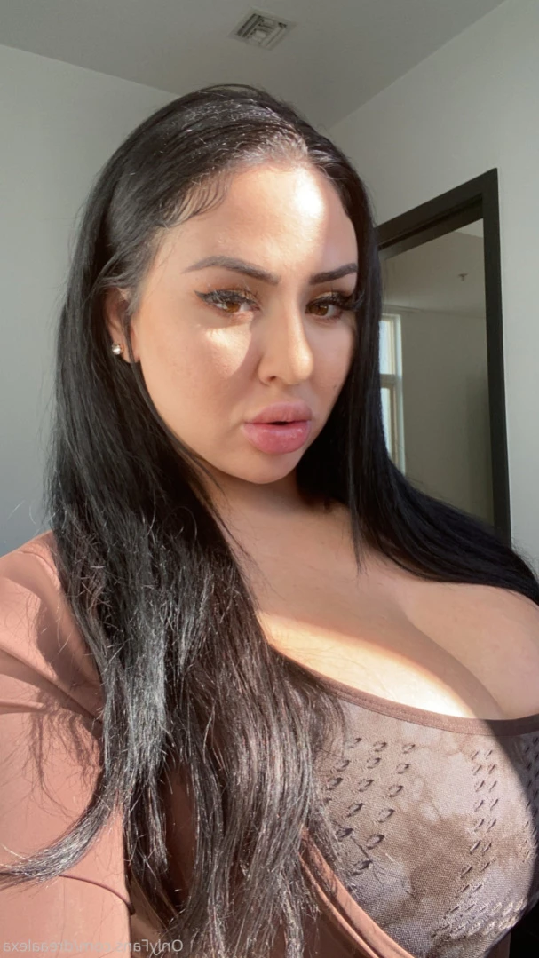 SEXTiNG STEPMOM🎧💬 [ dreaalexa ] Onlyfans leaked photo 12456531 on Hotleaks.tv