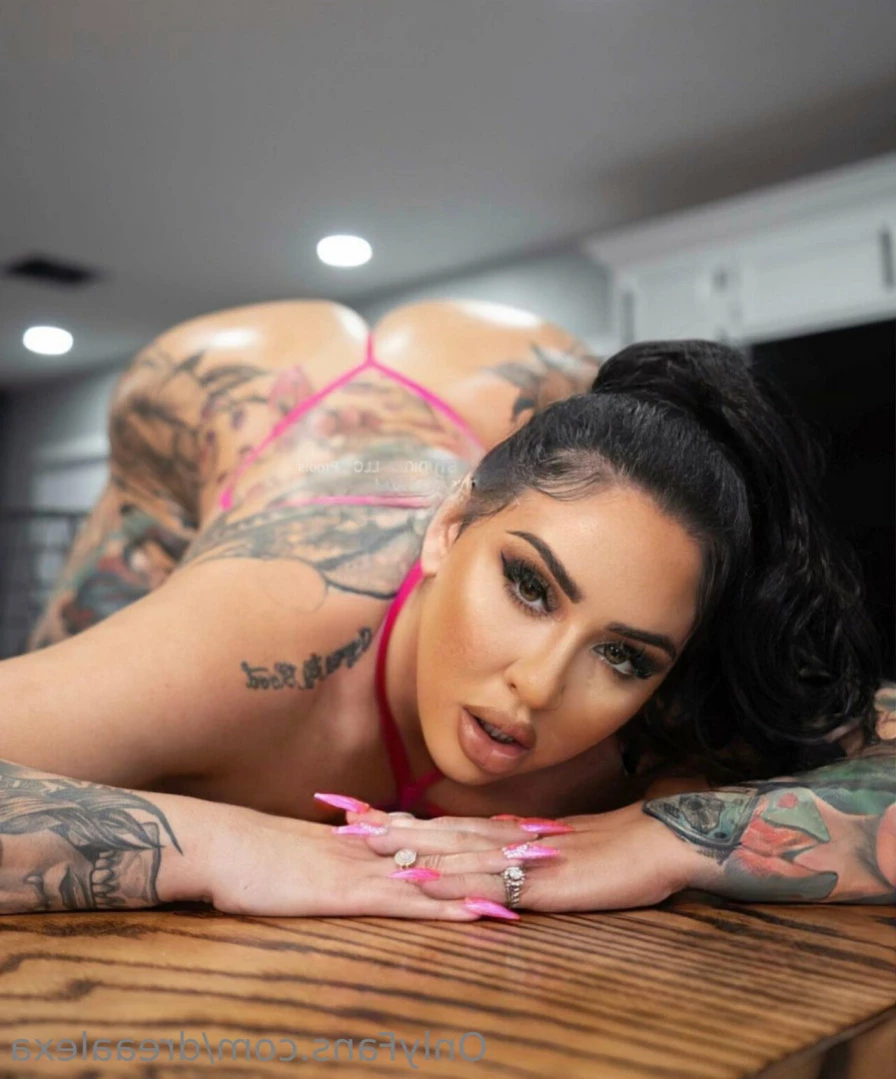SEXTiNG STEPMOM🎧💬 [ dreaalexa ] Onlyfans leaked photo 12491863 on Hotleaks.tv
