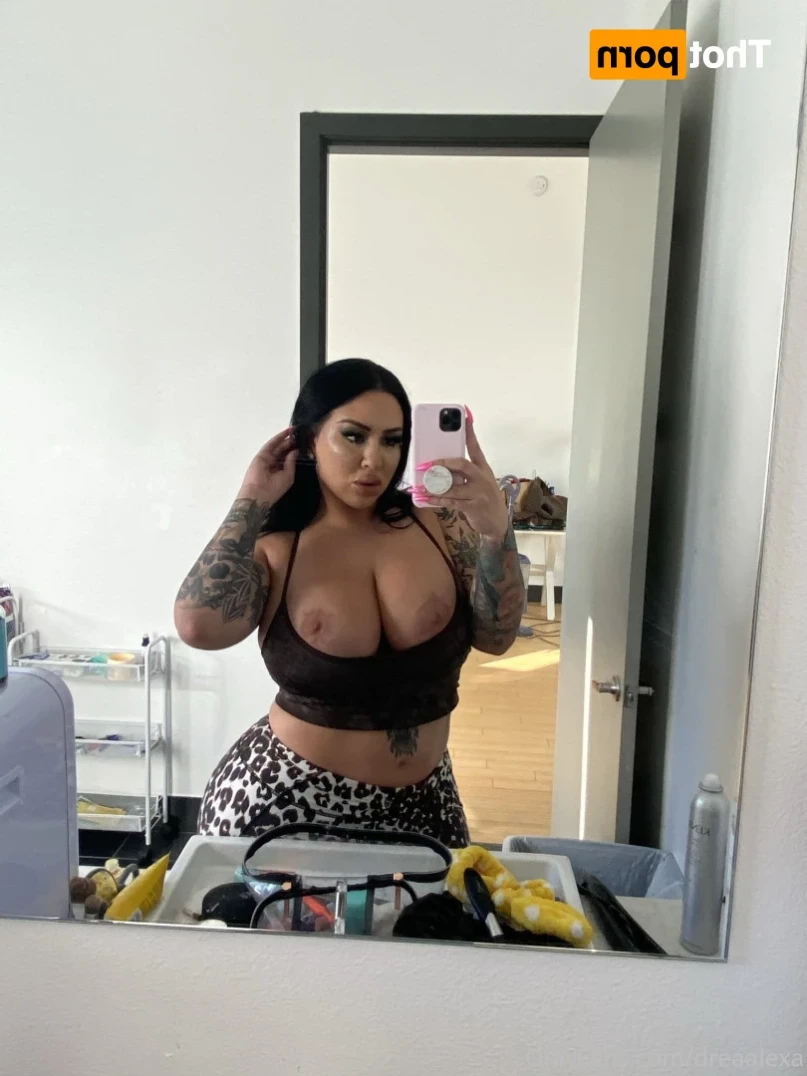 SEXTiNG STEPMOM🎧💬 [ dreaalexa ] Onlyfans leaked photo 14640397 on Hotleaks.tv