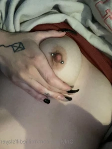 3297082