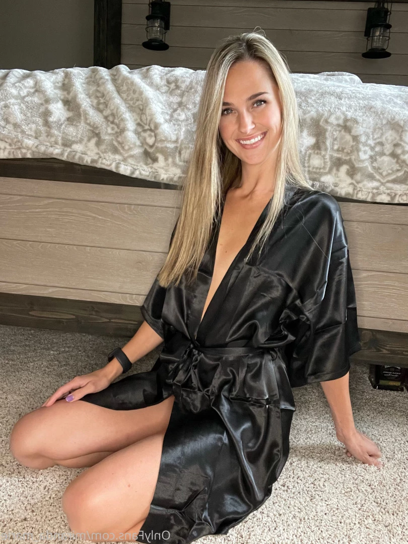 𝓜𝓲𝓻𝓪𝓷𝓭𝓪 𝓜𝓪𝓻𝓲𝓮 [ miranda_marie ] Onlyfans leaked photo 10318568 on Hotleaks.tv