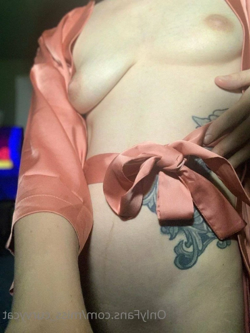 Miss Curvycat [ miss_curvycat ] Onlyfans leaked photo 3003313 on Hotleaks.tv